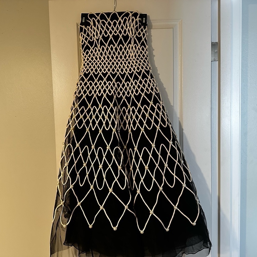 New Carolina Herrera Chalet Beaded & Embroidered Tulle Strapless Cocktail Dress - Picture 5 of 16